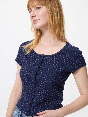 Uniqlo mini t-shirt NWT